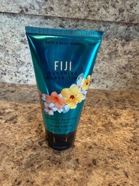 Bath & Body Works FIJI Sunshine Guava-Tini Ultra Shea Body Cream